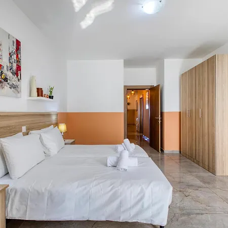 The - Just Off The Promenade & ! Appartamento Kappara