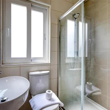 Appartamento The - Just Off The Promenade & ! Kappara