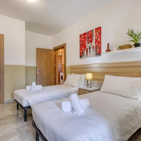 Appartamento The - Just Off The Promenade & !