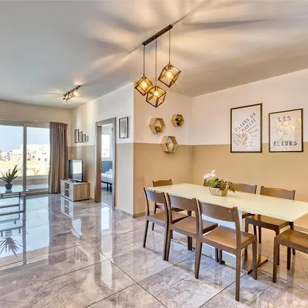 The - Just Off The Promenade & ! Appartamento Kappara