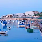 The - Just Off The Promenade & ! Apartmán Kappara
