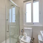 The - Just Off The Promenade & ! Apartmán Kappara