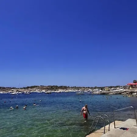 The - Just Off The Promenade & ! Kappara