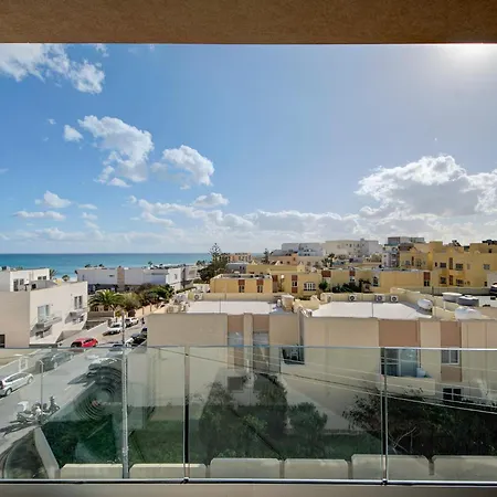 Apartamento The - Just Off The Promenade & ! Kappara