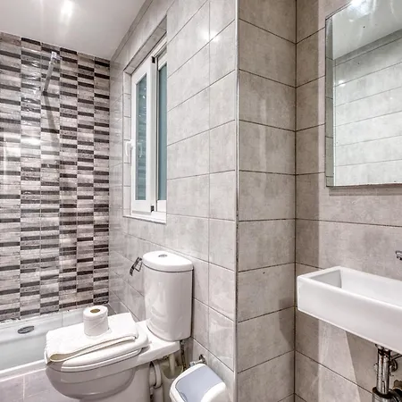 The - Just Off The Promenade & ! Kappara