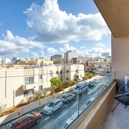 Appartement The - Just Off The Promenade & ! Kappara