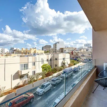 Apartment The - Just Off The Promenade & ! Kappara