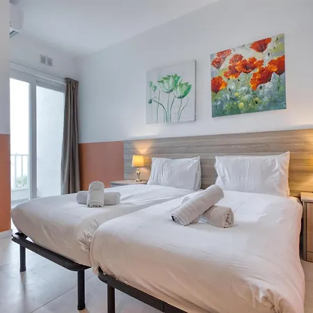 Apartment The - Just Off The Promenade & ! *