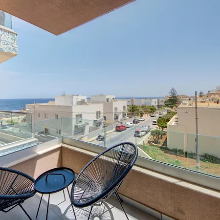 The - Just Off The Promenade & ! Apartment *