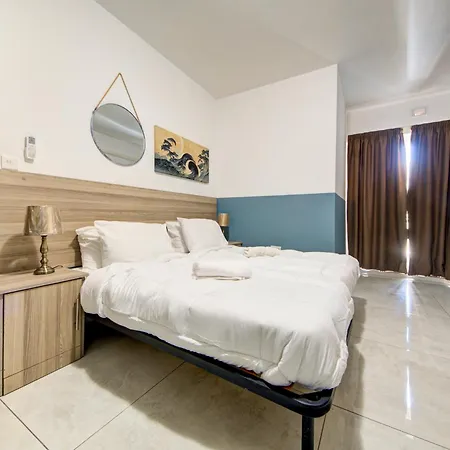 The - Just Off The Promenade & ! * Kappara