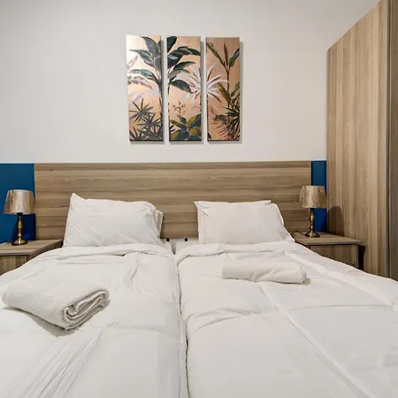 Apartment The - Just Off The Promenade & ! Kappara