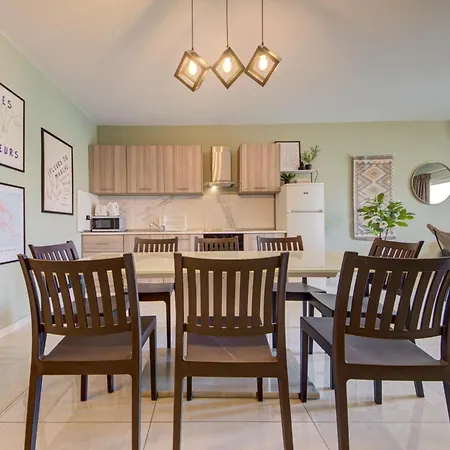 Apartment The - Just Off The Promenade & ! *
