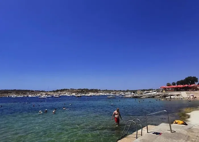 The - Just Off The Promenade & ! Kappara