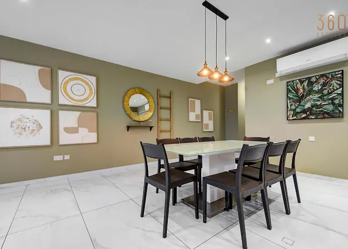 The - Just Off The Promenade & ! * Kappara