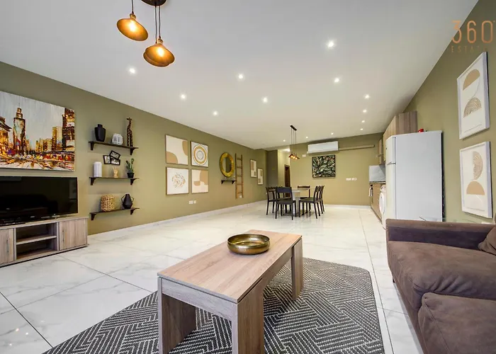 The - Just Off The Promenade & ! Appartement Kappara