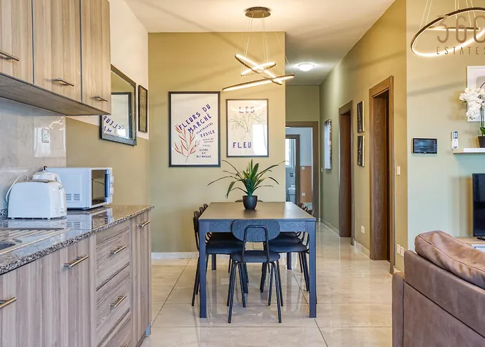 The - Just Off The Promenade & ! * Kappara