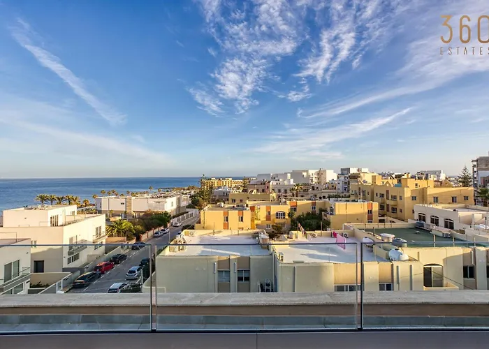 The - Just Off The Promenade & ! Kappara