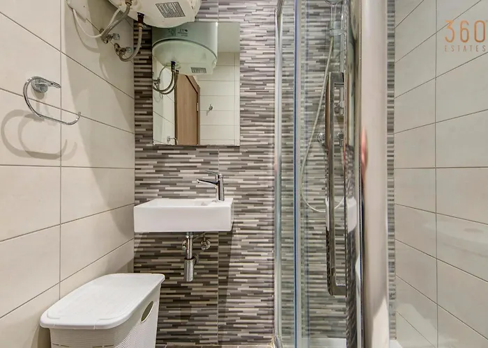 Appartement The - Just Off The Promenade & ! *