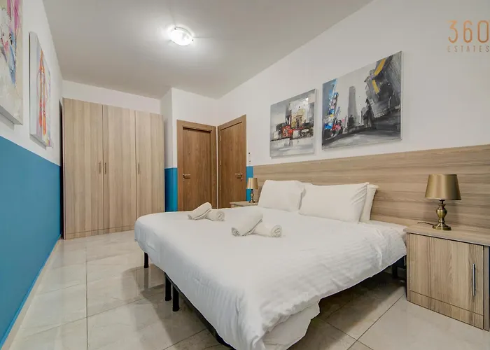 The - Just Off The Promenade & ! Kappara