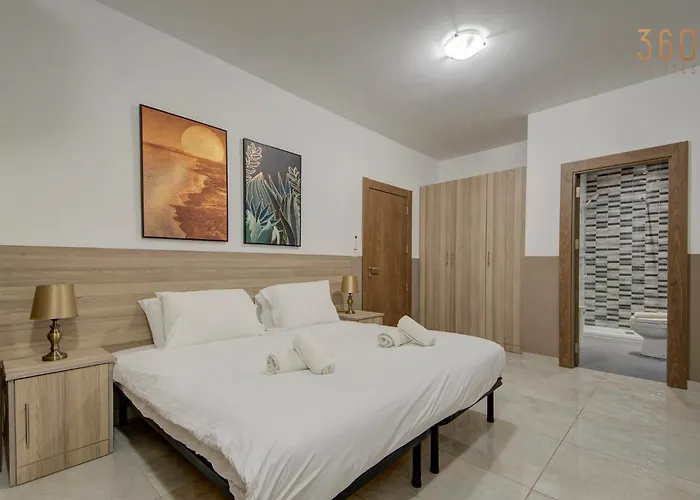 The - Just Off The Promenade & ! * Kappara