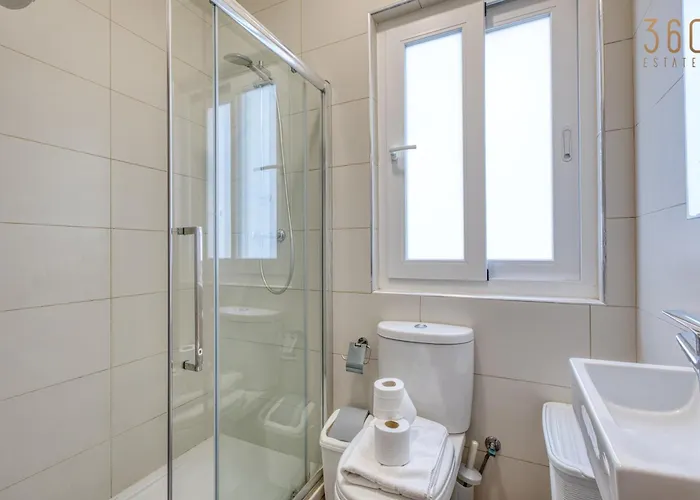 The - Just Off The Promenade & ! Appartement Kappara