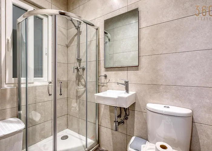 The - Just Off The Promenade & ! * Kappara