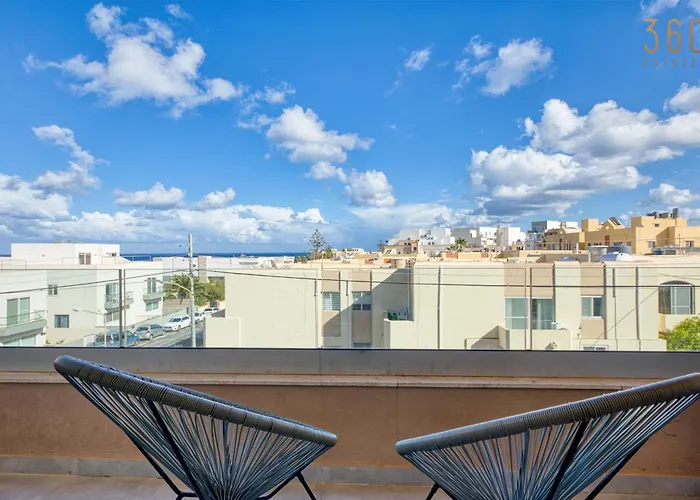 The - Just Off The Promenade & ! Appartement Kappara