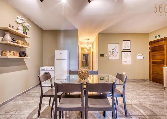 The - Just Off The Promenade & ! * Kappara